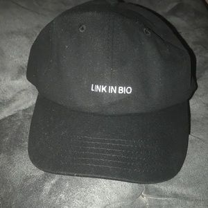 Link in Bio Black Hat